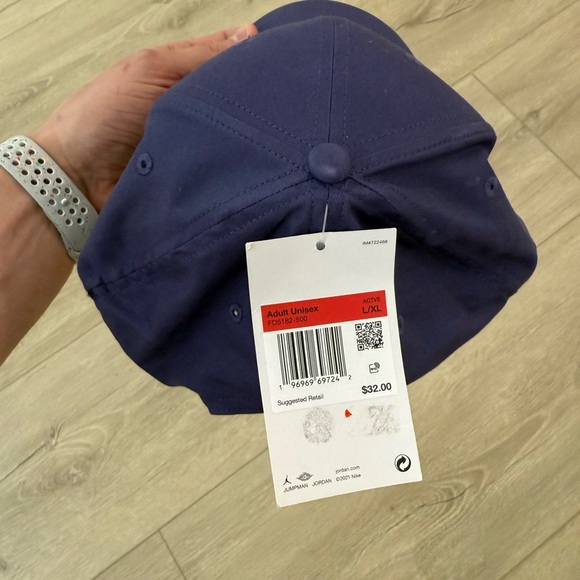Air Jordan purple snapback hat NWT MSRP $32 size L/XL - Picture 3 of 3